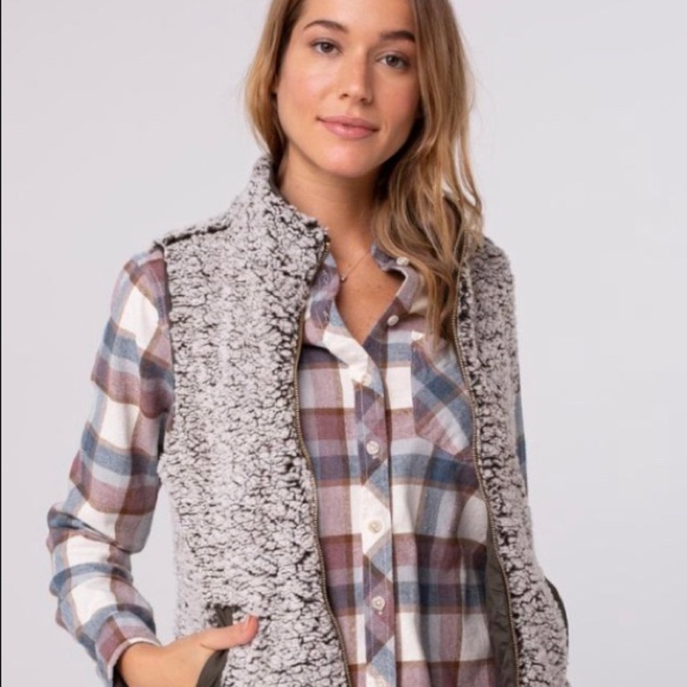 THREAD + SUPPLY REVERSABLE VEST - Picture 2 of 5